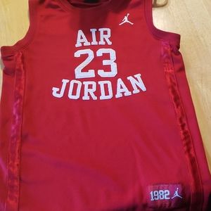 Jordan Boys sleeveless shirt